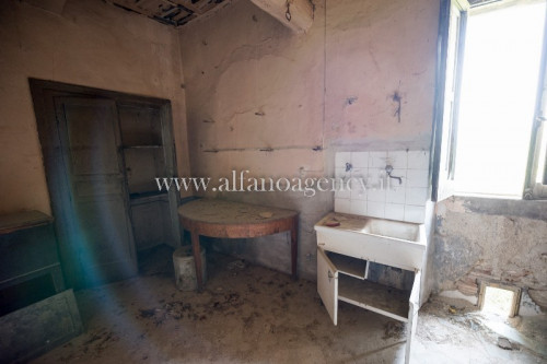 typical historical house for sale in Fontana Liri