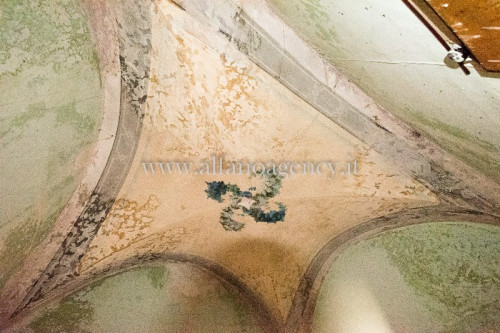 typical historical house for sale in Fontana Liri