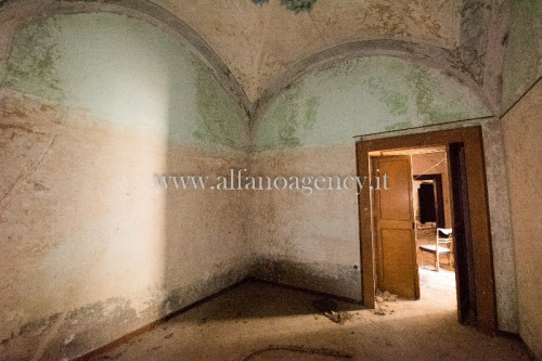 typical historical house for sale in Fontana Liri