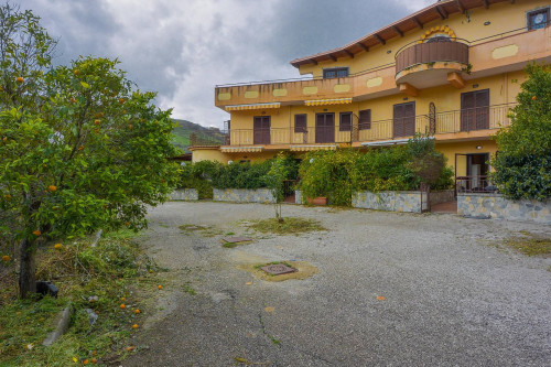 Appartamento in vendita a Laureana Cilento