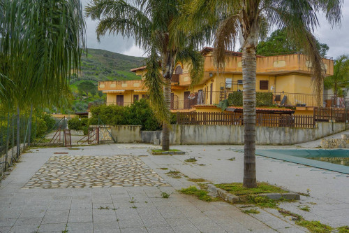 Appartamento in vendita a Laureana Cilento