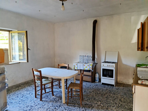 Villa for sale in Santopadre