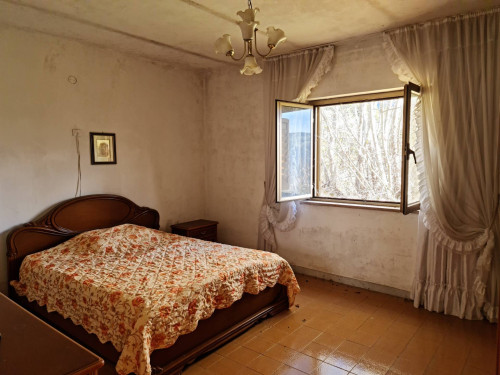 Villa for sale in Santopadre