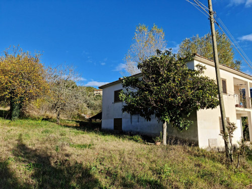 Villa for sale in Santopadre