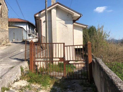 Casa indipendente in vendita a Monte San Giovanni Campano
