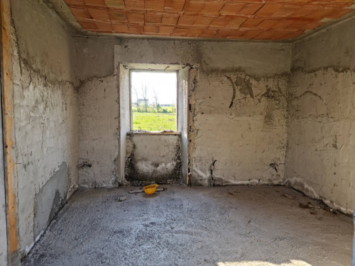 Casale di campagna in vendita a Ceprano