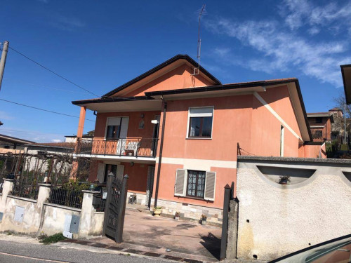 Casa singola in vendita a Monte San Giovanni Campano