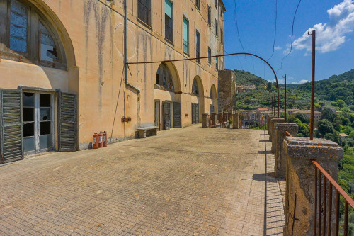 Palazzo intero stabile in vendita a Arpino