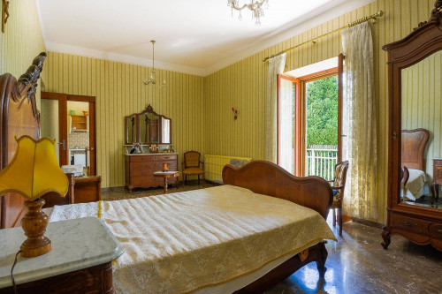 farmhouse for sale in Pignataro Interamna