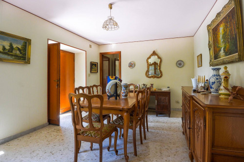 farmhouse for sale in Pignataro Interamna