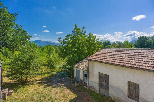 farmhouse for sale in Pignataro Interamna