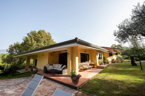 Villa for sale in Pignataro Interamna