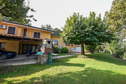Villa for sale in Pignataro Interamna