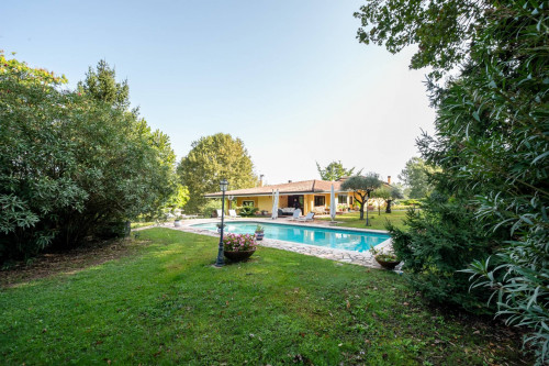 Villa for sale in Pignataro Interamna