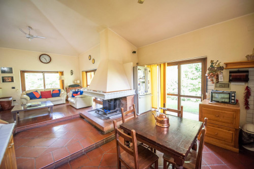 Villa for sale in Pignataro Interamna