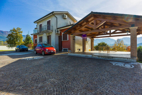 Villa for sale in Gallinaro