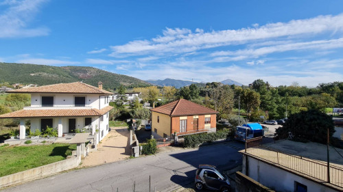 typical historical house for sale in Colfelice