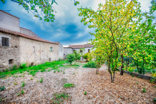 Abitazioni tipiche storiche in vendita a Sasso di Castalda