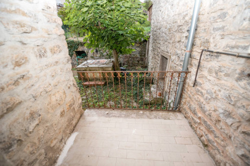 Abitazioni tipiche storiche in vendita a Sasso di Castalda