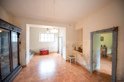 Casale di campagna in vendita a Paterno