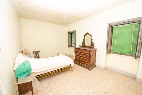 Casale di campagna in vendita a Paterno
