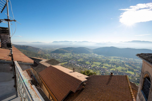 historic residence for sale in Rocca d'Arce