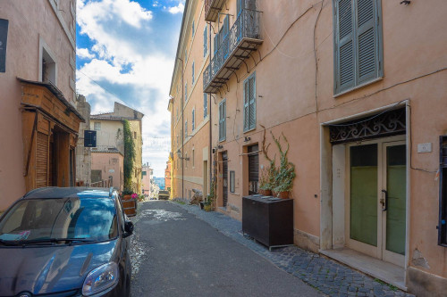 Appartamento in vendita a Terracina
