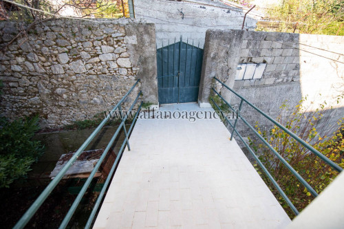 Abitazioni tipiche storiche in vendita a San Donato Val di Comino