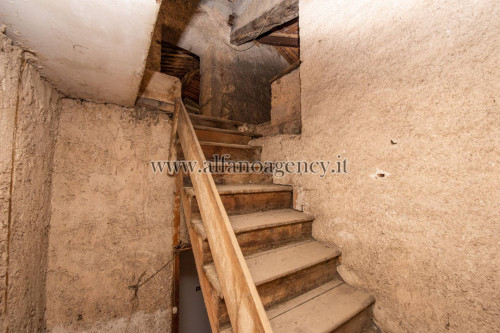 Abitazioni tipiche storiche in vendita a San Donato Val di Comino