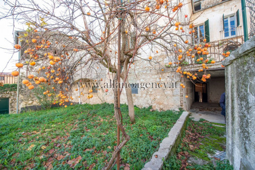 Abitazioni tipiche storiche in vendita a San Donato Val di Comino