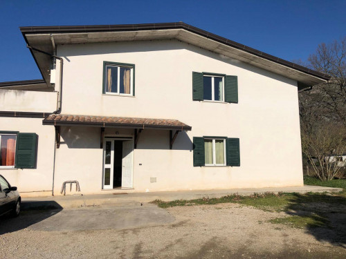 Villa bifamiliare in vendita a Roccasecca