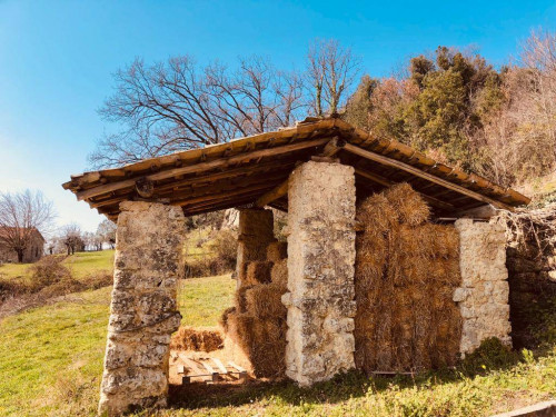 Casale di campagna in vendita a Santopadre