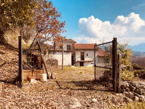 Casale di campagna in vendita a Santopadre