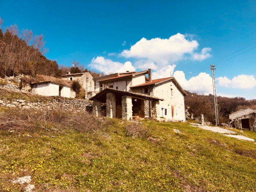 Casale di campagna in vendita a Santopadre