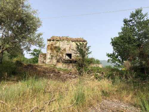 Rudere in vendita a Santopadre