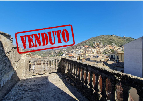 Palazzo storico in vendita a Arpino