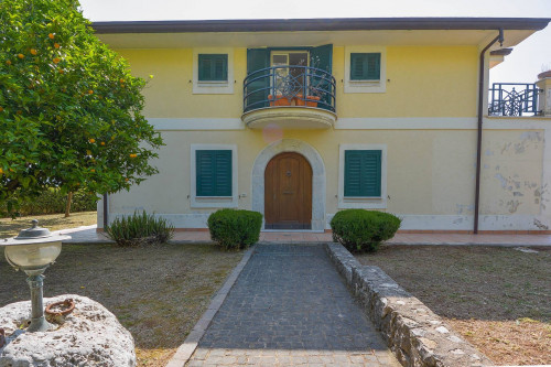 Villa in vendita a Formia