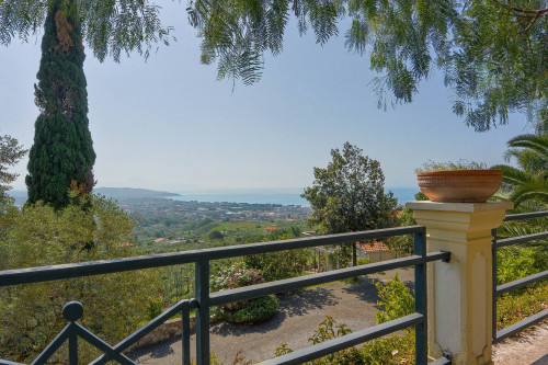 Villa in vendita a Formia