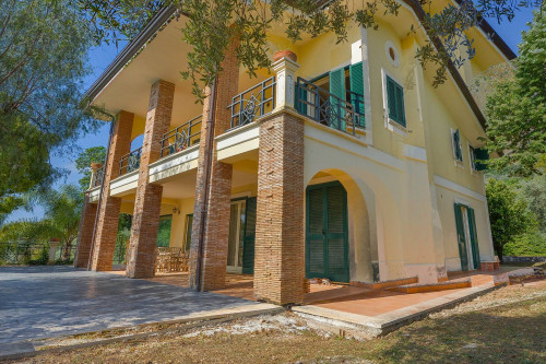Villa in vendita a Formia