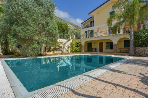 Villa in vendita a Formia