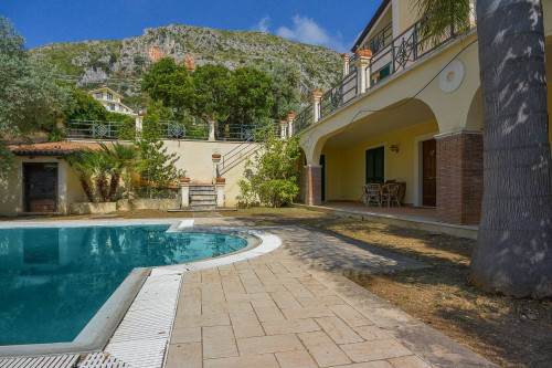 Villa in vendita a Formia