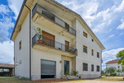 semi-detached villa for sale in Roccasecca