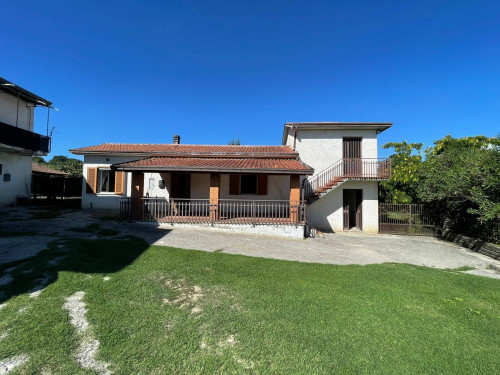 Casa indipendente in vendita a Colfelice
