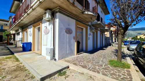 Attività commerciale in vendita a Roccasecca
