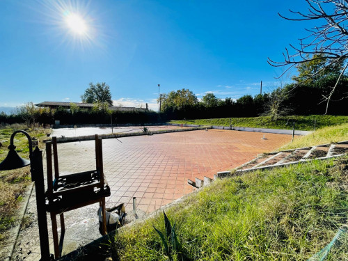 Turistico-alberghiero in vendita a Arce