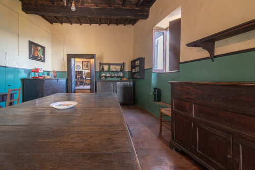 Palazzo storico in vendita a Vico nel Lazio