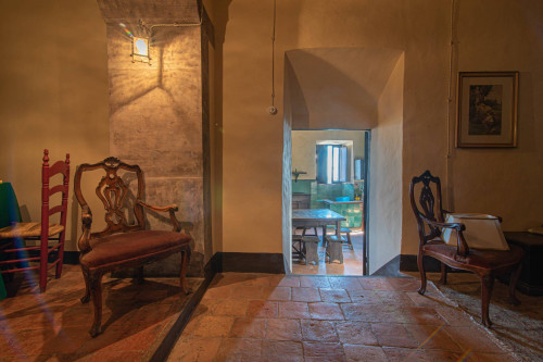 Palazzo storico in vendita a Vico nel Lazio