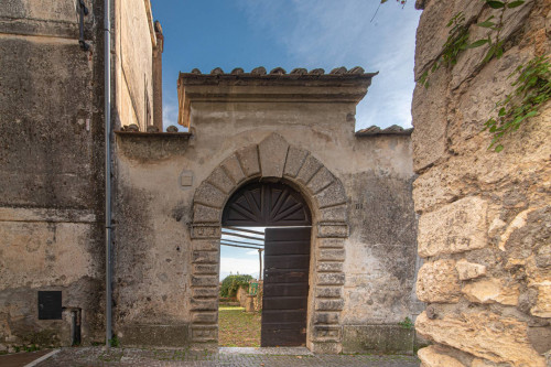 Palazzo storico in vendita a Vico nel Lazio