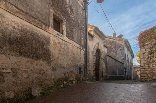 Palazzo storico in vendita a Vico nel Lazio