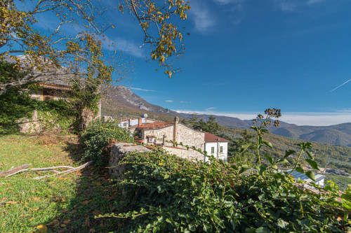 Palazzo storico in vendita a Vico nel Lazio